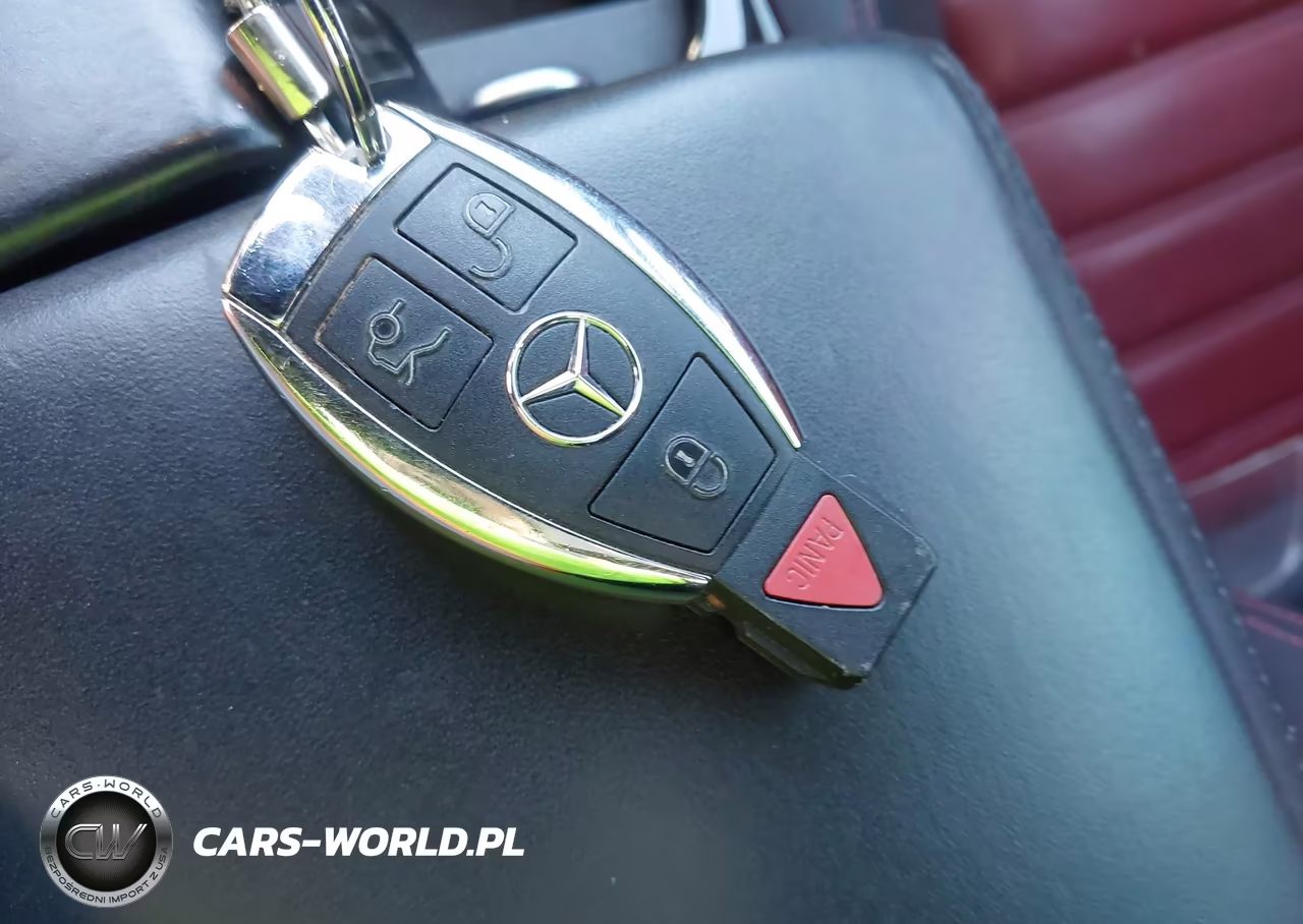 2018 Mercedes-Benz Slc 300 VIN:WDDPK3JA7JF153075 - 11