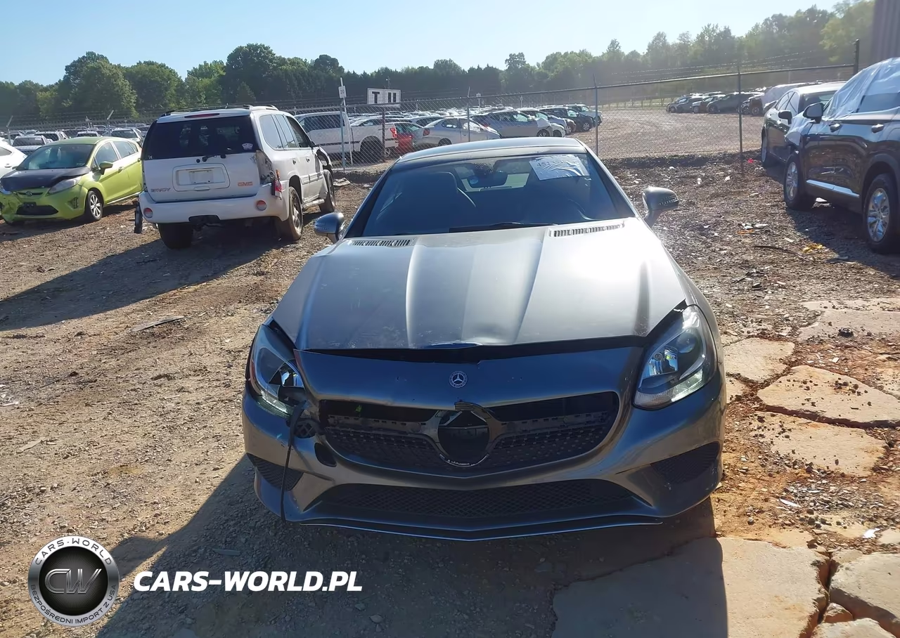 2018 Mercedes-Benz Slc 300 VIN:WDDPK3JA7JF153075 - 12