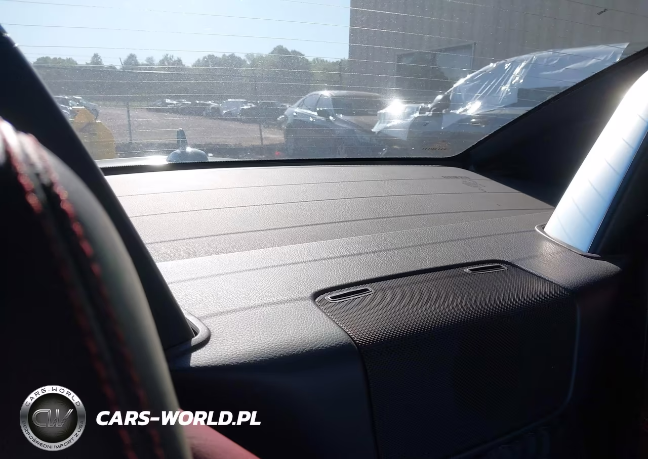 2018 Mercedes-Benz Slc 300 VIN:WDDPK3JA7JF153075 - 8