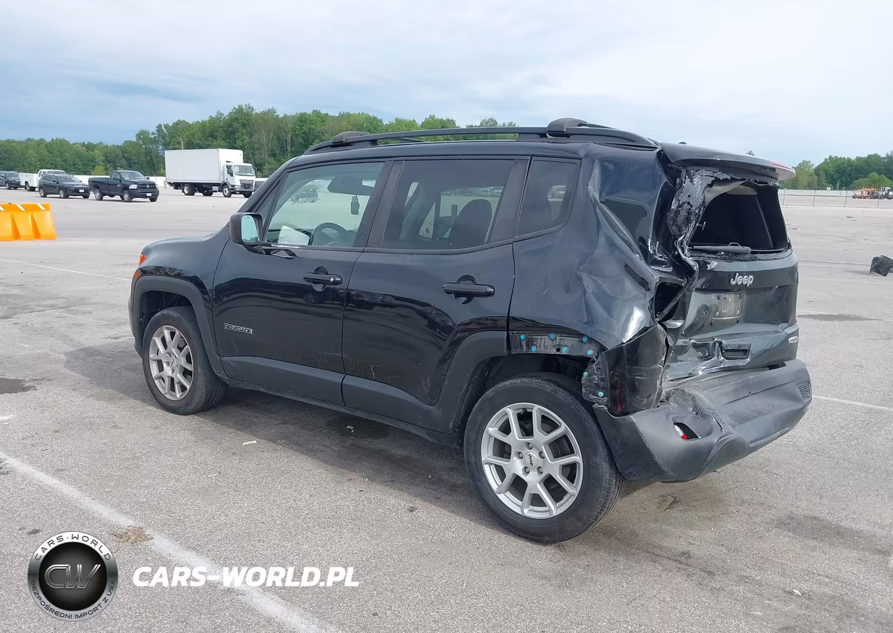 2022 Jeep Renegade Latitude 4X4 VIN:ZACNJDB11NPN48443 - 3