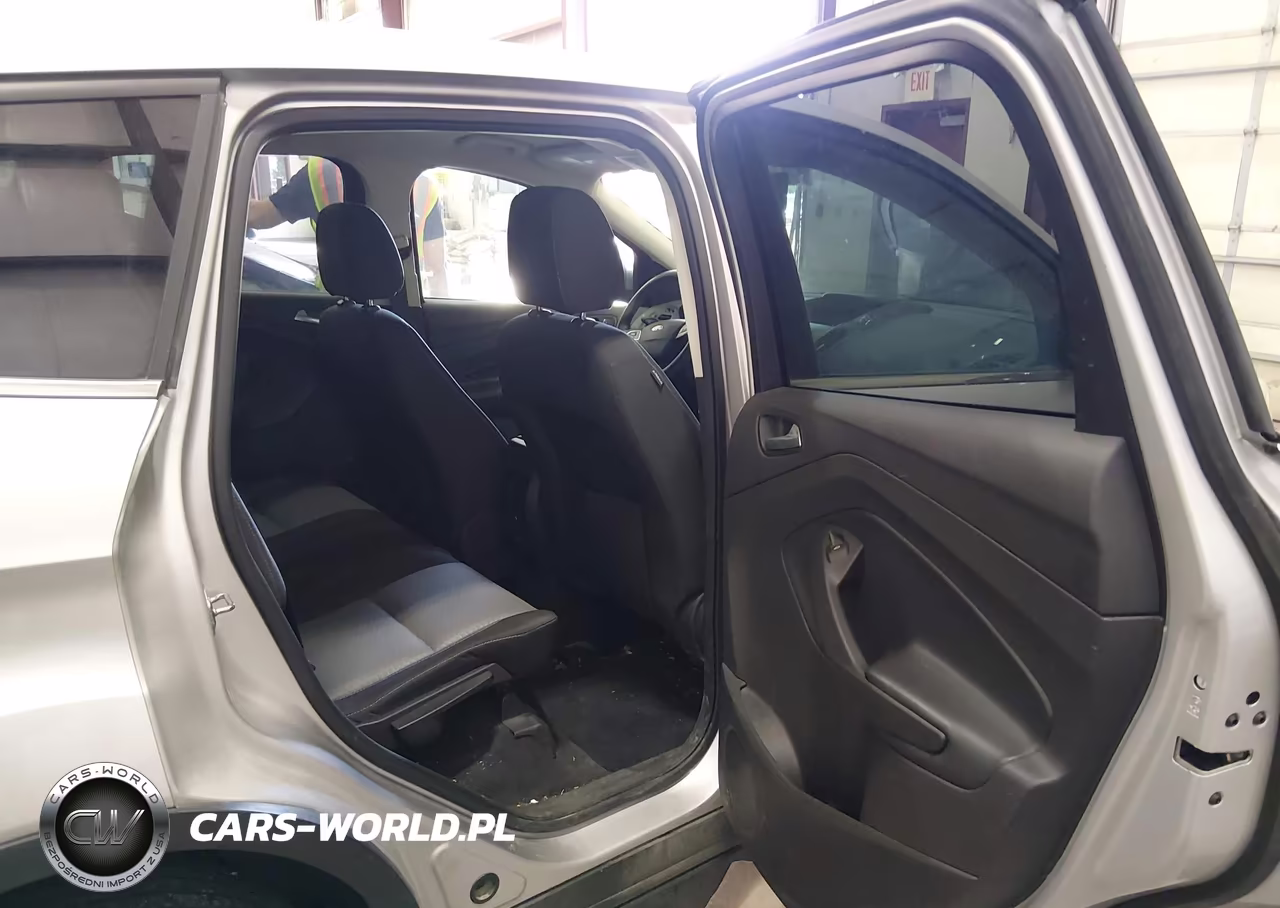 2017 Ford Escape Se VIN:1FMCU0GD2HUB28587 - 8