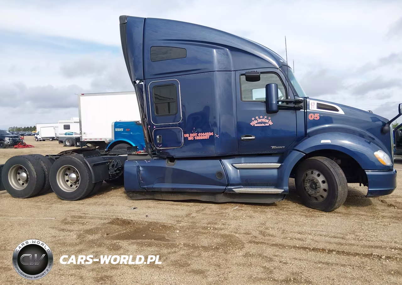 2020 Kenworth T680 VIN:1XKYDP9X3LJ355103 - 15