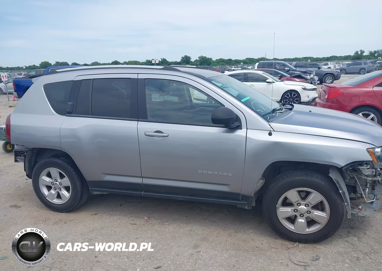 2015 Jeep Compass Sport VIN:1C4NJCBA6FD418526 - 13