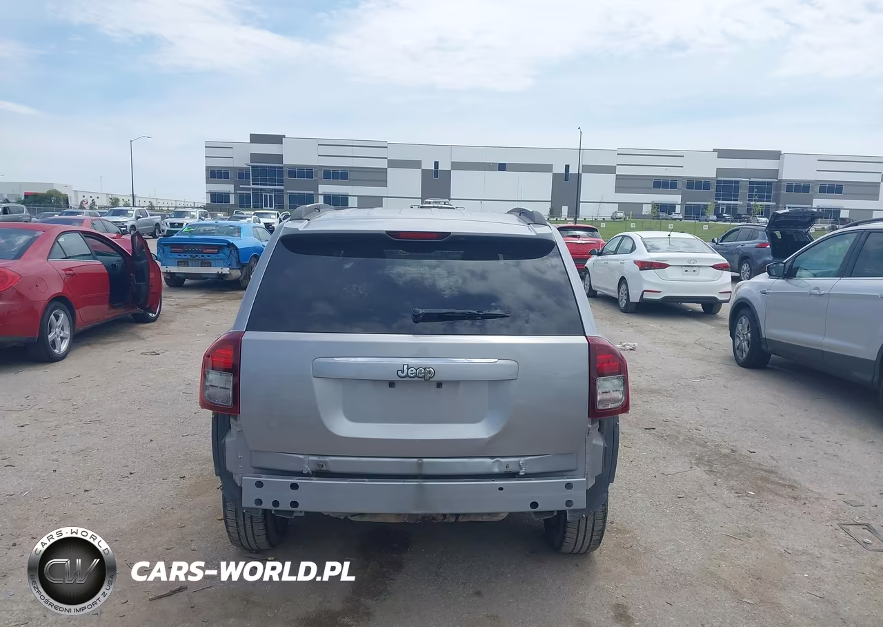 2015 Jeep Compass Sport VIN:1C4NJCBA6FD418526 - 16