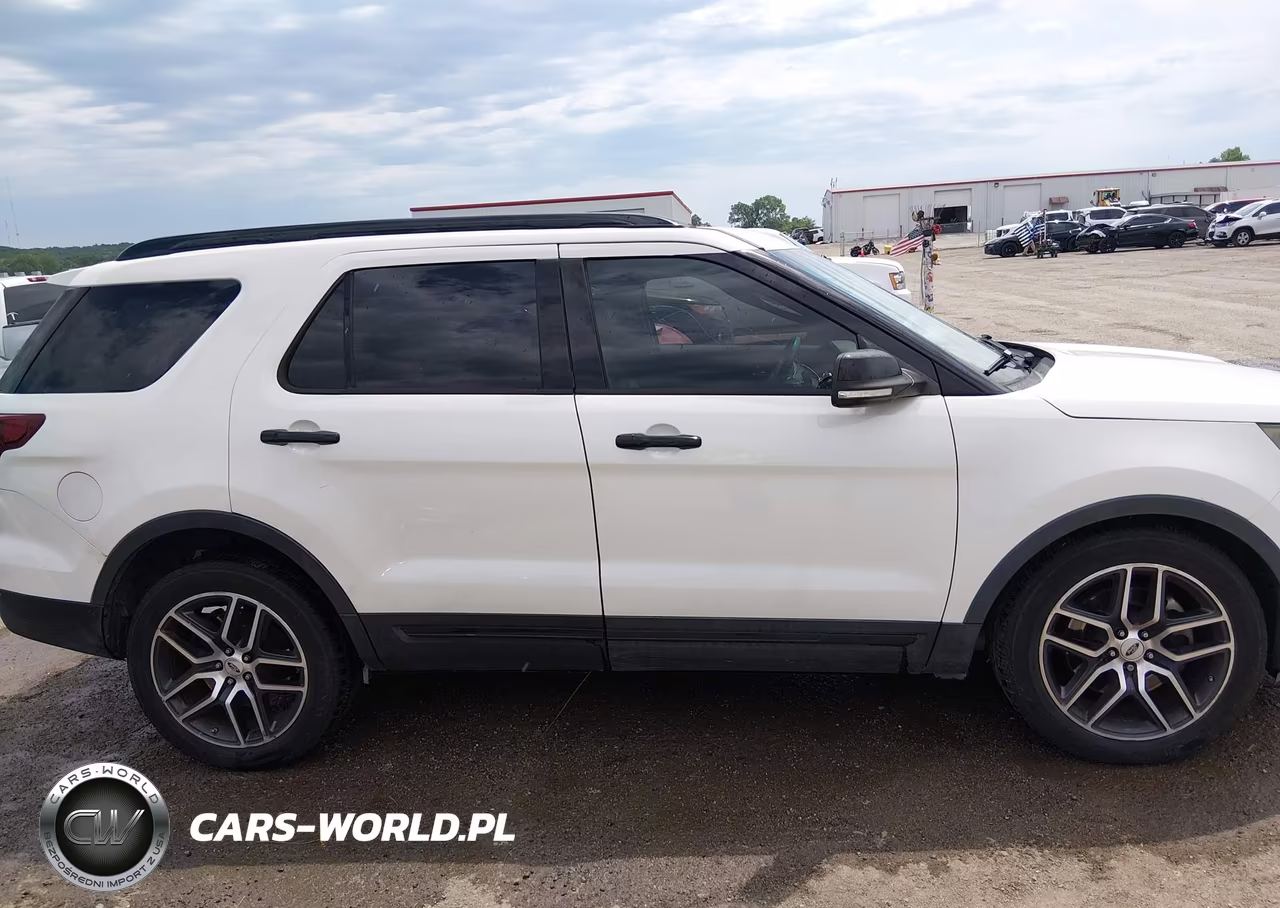 2016 Ford Explorer Sport VIN:1FM5K8GT0GGB51450 - 13