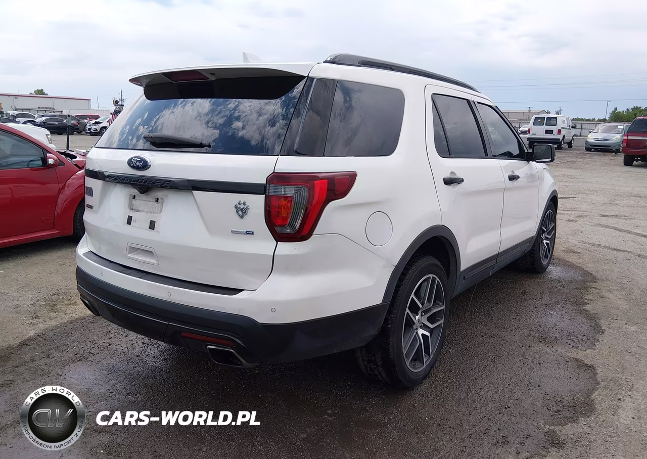 2016 Ford Explorer Sport VIN:1FM5K8GT0GGB51450 - 4