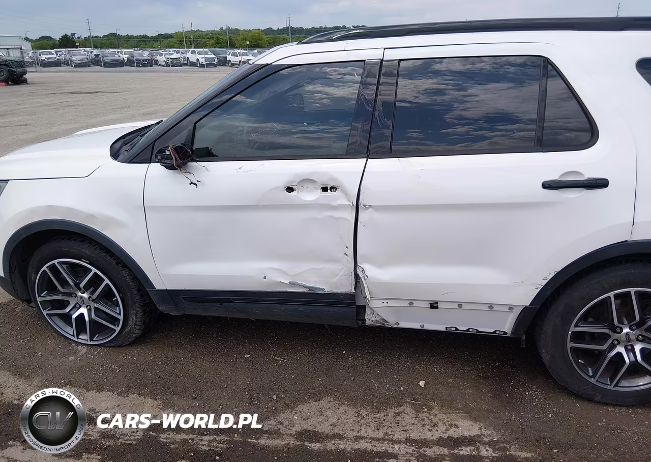 2016 Ford Explorer Sport VIN:1FM5K8GT0GGB51450 - 6