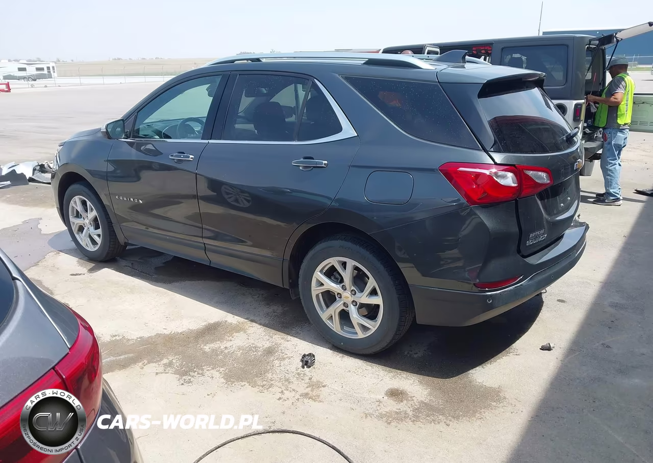 2021 Chevrolet Equinox Awd Premier VIN:2GNAXXEV5M6111533 - 3