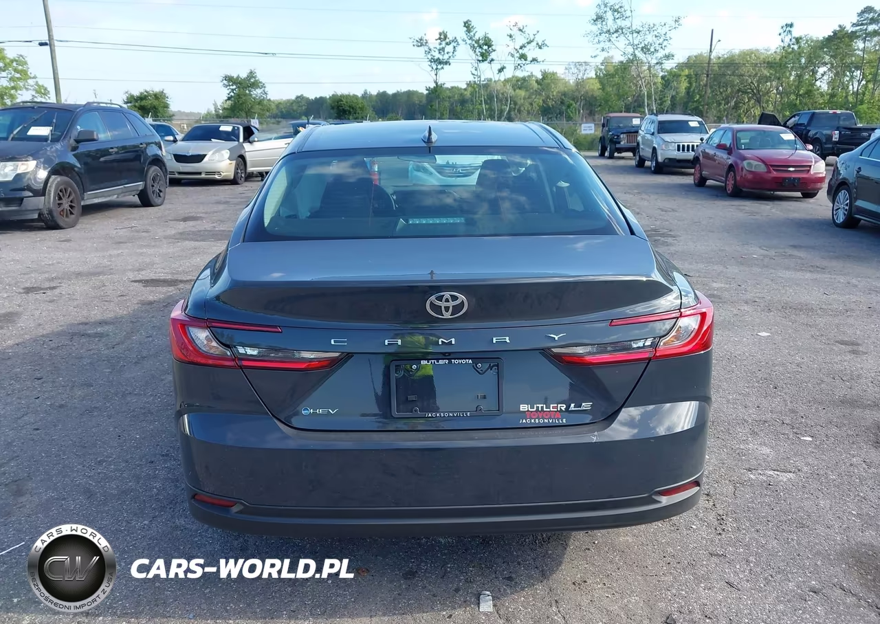 2025 Toyota Camry Le VIN:4T1DAACK7SU196043 - 16