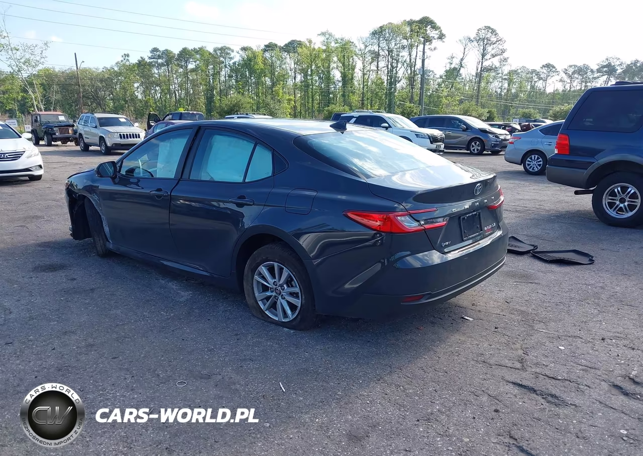 2025 Toyota Camry Le VIN:4T1DAACK7SU196043 - 3