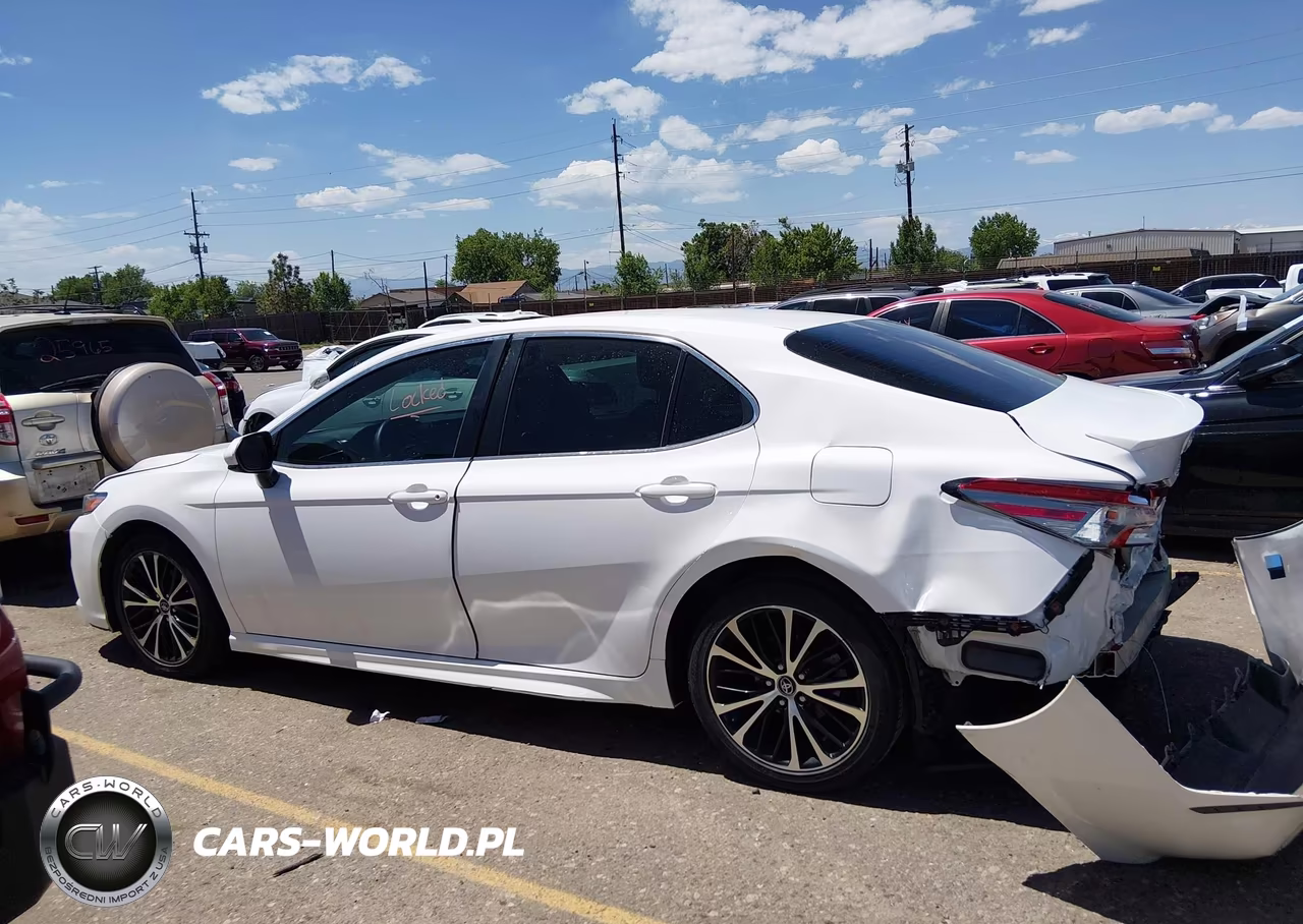 2018 Toyota Camry Se VIN:4T1B11HK6JU112454 - 15