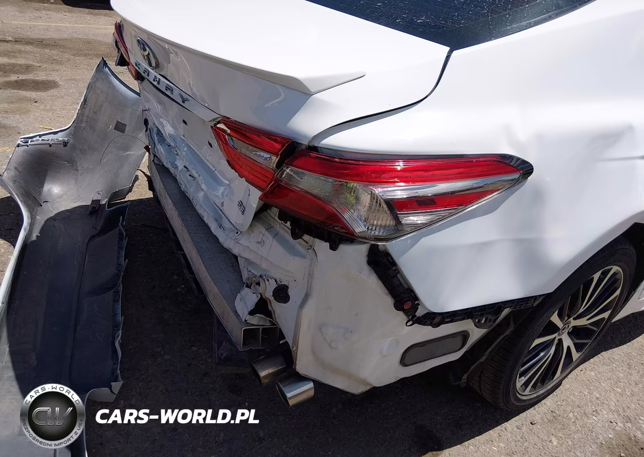 2018 Toyota Camry Se VIN:4T1B11HK6JU112454 - 18
