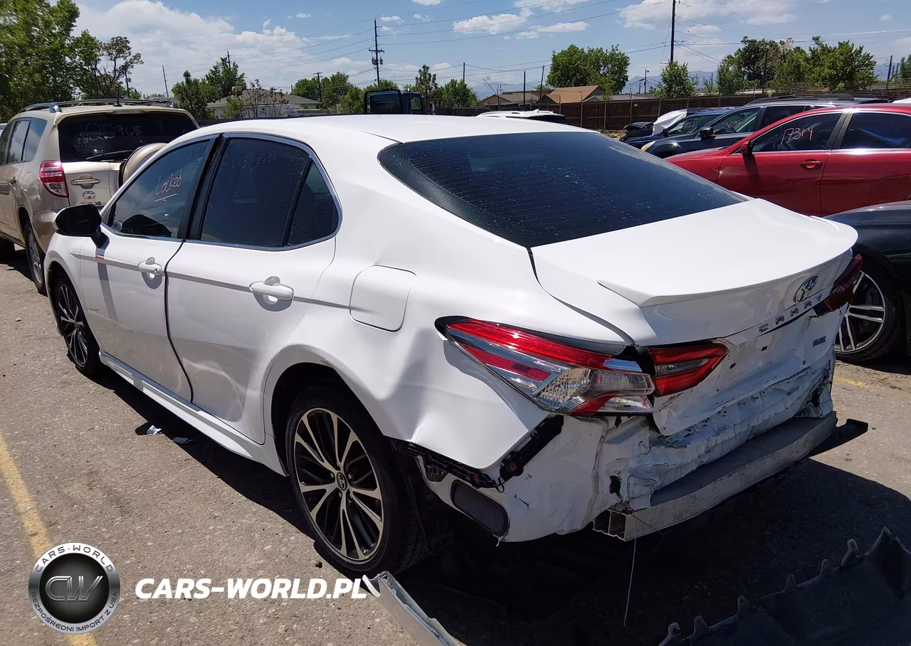 2018 Toyota Camry Se VIN:4T1B11HK6JU112454 - 3