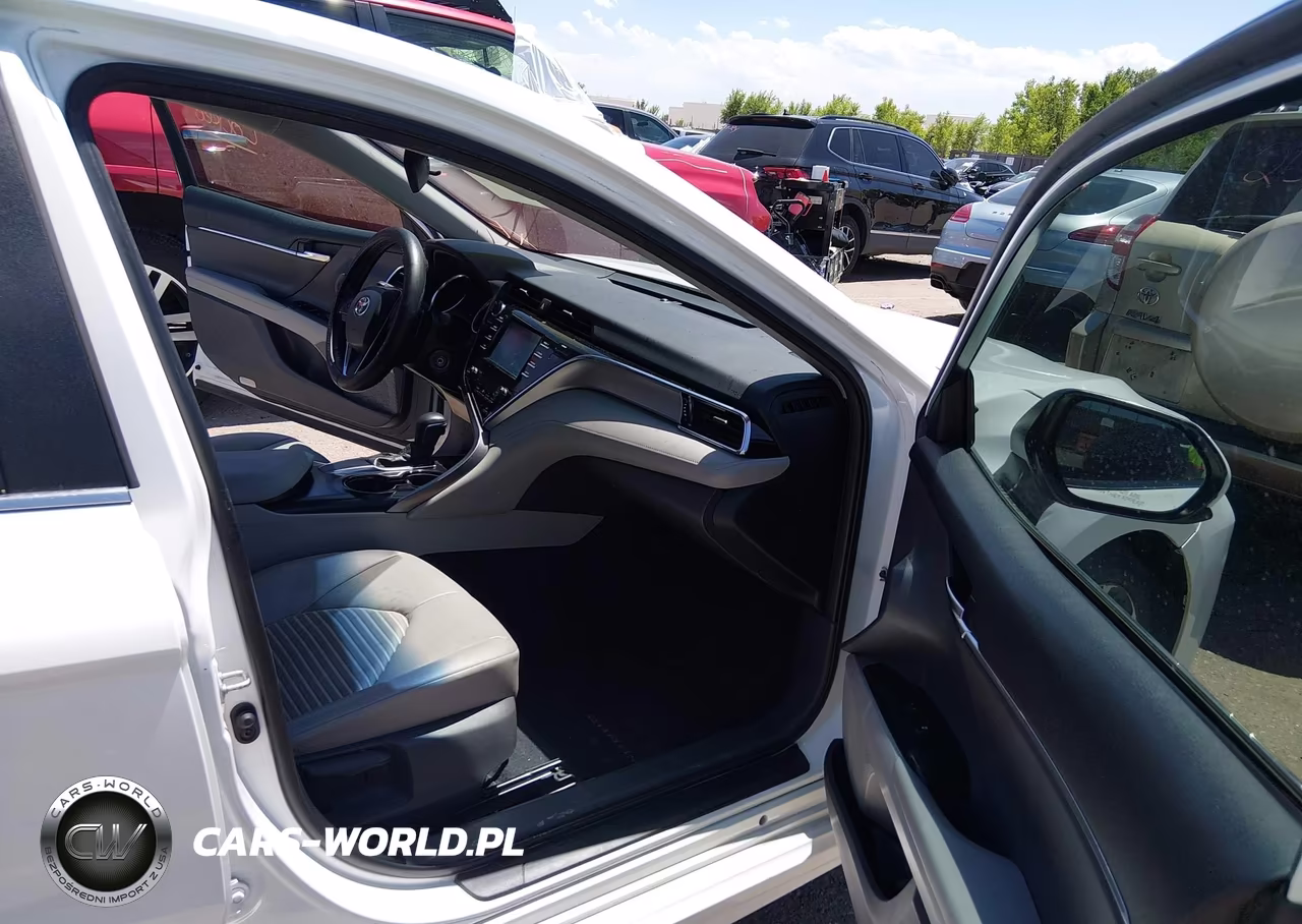 2018 Toyota Camry Se VIN:4T1B11HK6JU112454 - 5