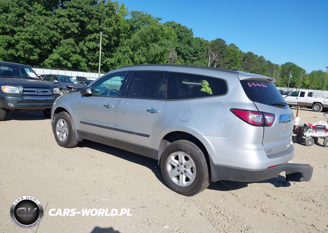 2014 Chevrolet Traverse Ls VIN:1GNKRFEDXEJ235639 - 3