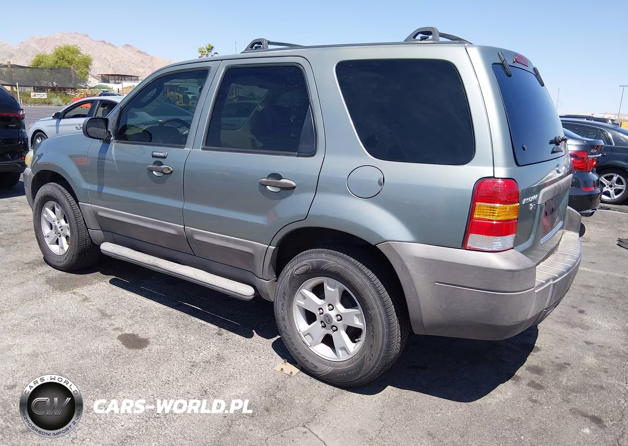 2005 Ford Escape Xlt VIN:1FMCU03185KE32428 - 3