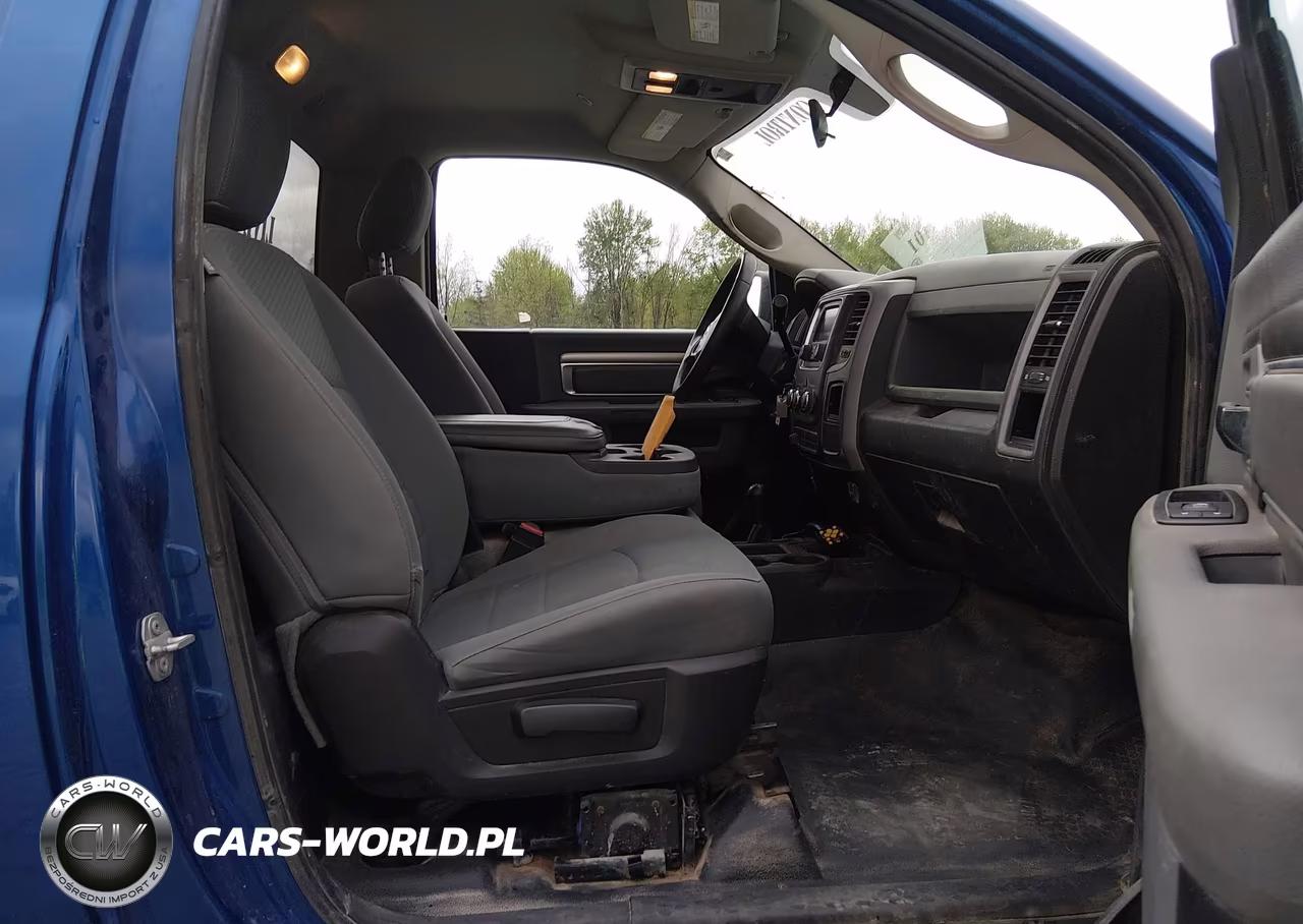 2018 Ram 2500 VIN:3C6LR5AT2JG363591 - 5