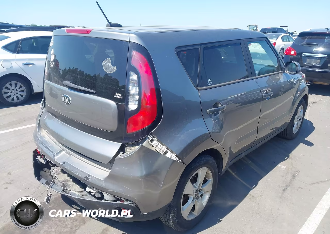 2018 Kia Soul VIN:KNDJN2A23J7572738 - 4