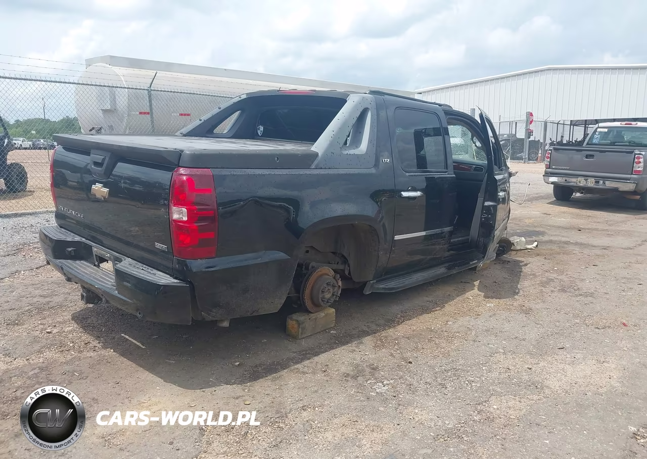 2011 Chevrolet Avalanche 1500 Ltz VIN:3GNMCGE04BG105155 - 4