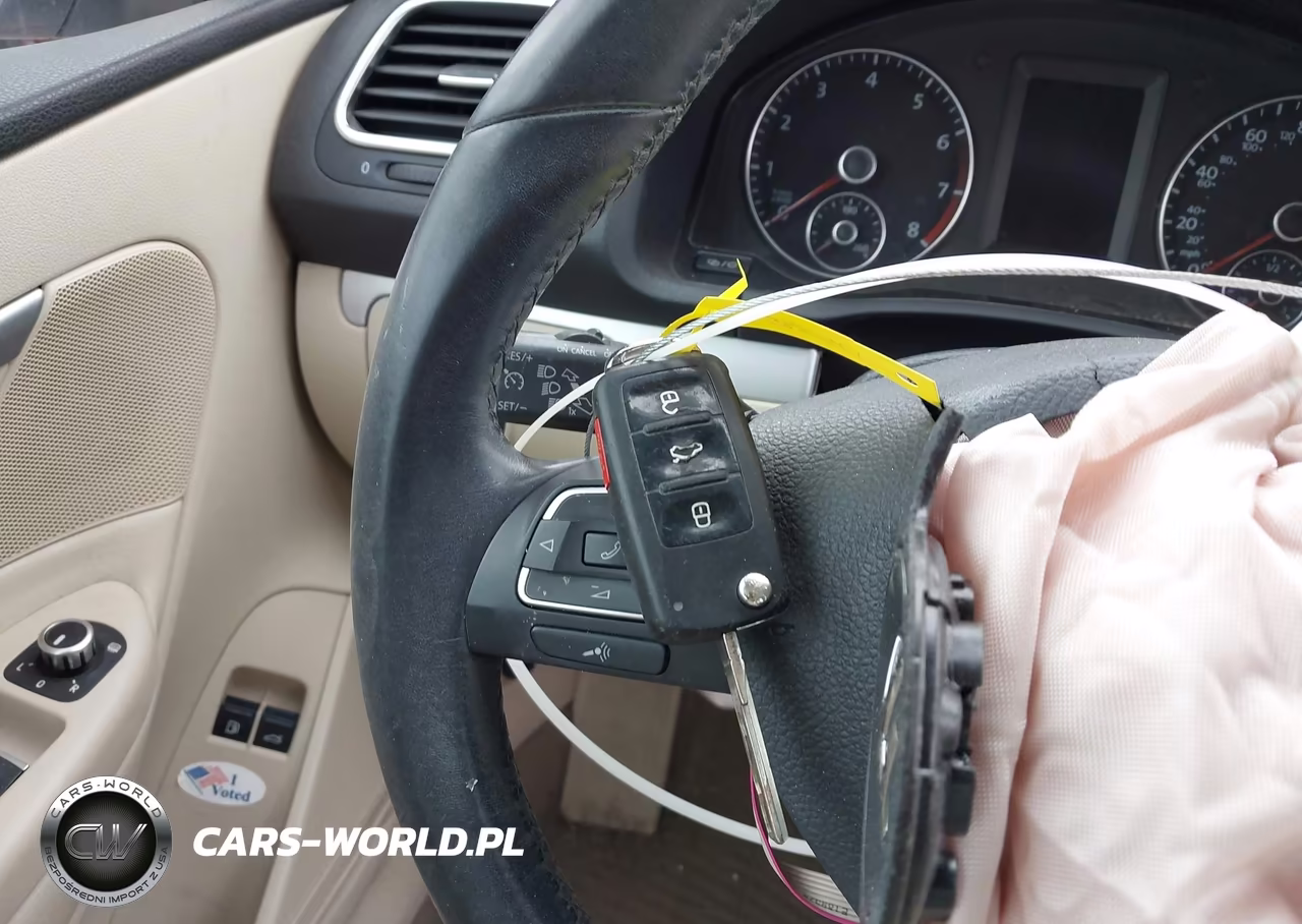 2014 Volkswagen Eos Komfort VIN:WVWBW8AH1EV000979 - 11