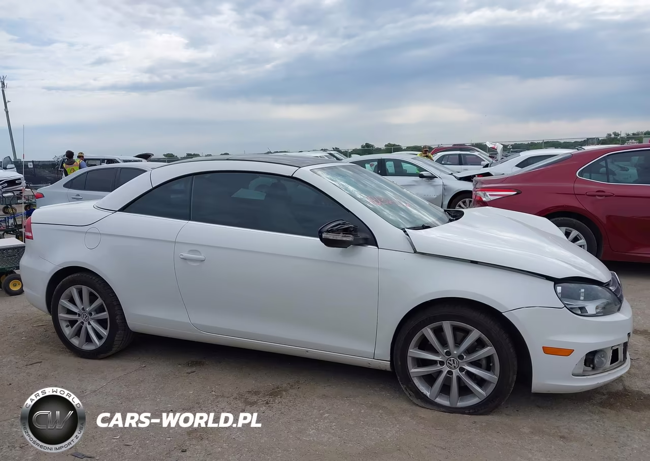 2014 Volkswagen Eos Komfort VIN:WVWBW8AH1EV000979 - 13