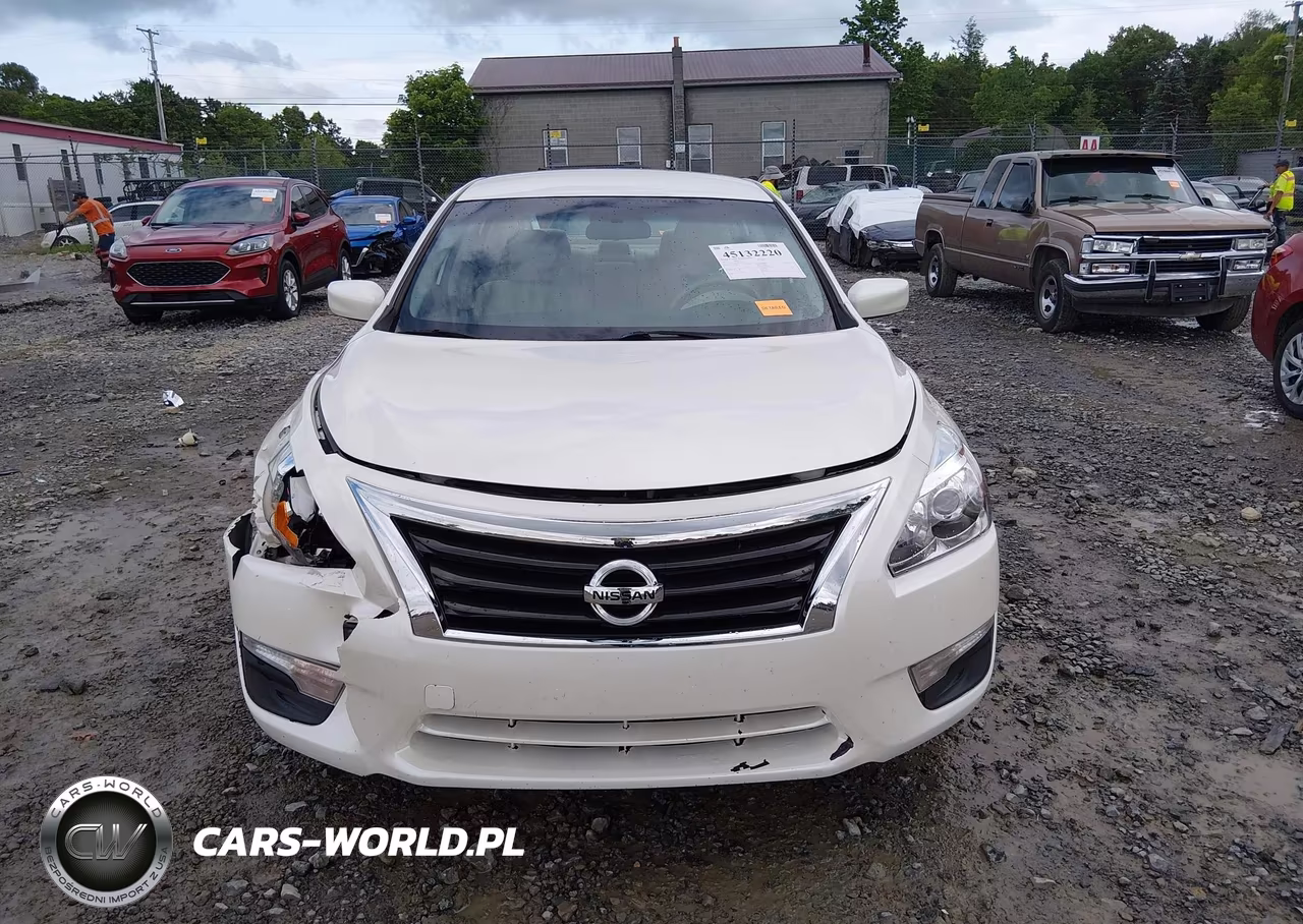 2015 Nissan Altima 2.5 S VIN:1N4AL3APXFC443116 - 12