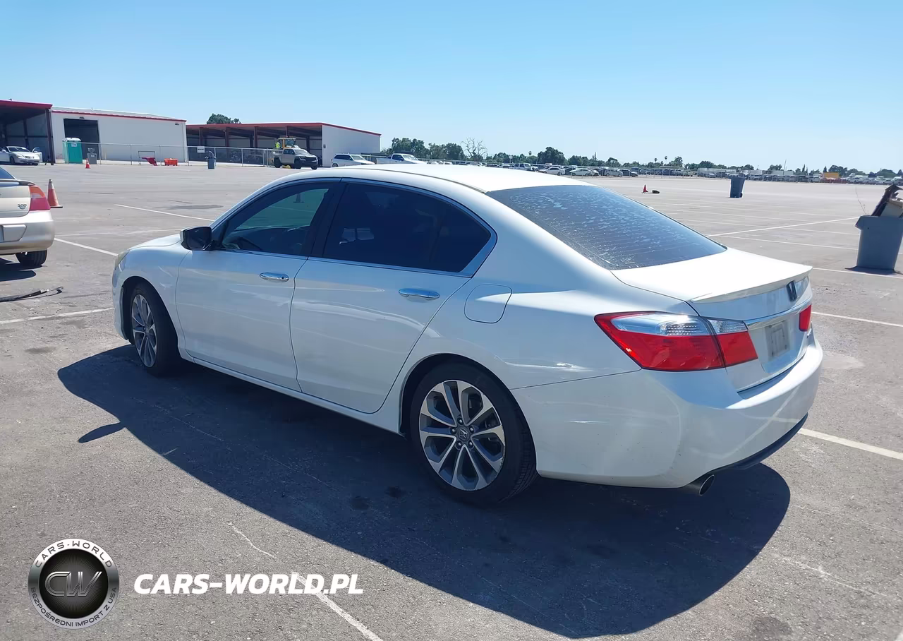 2015 Honda Accord Sport VIN:1HGCR2F5XFA145052 - 3