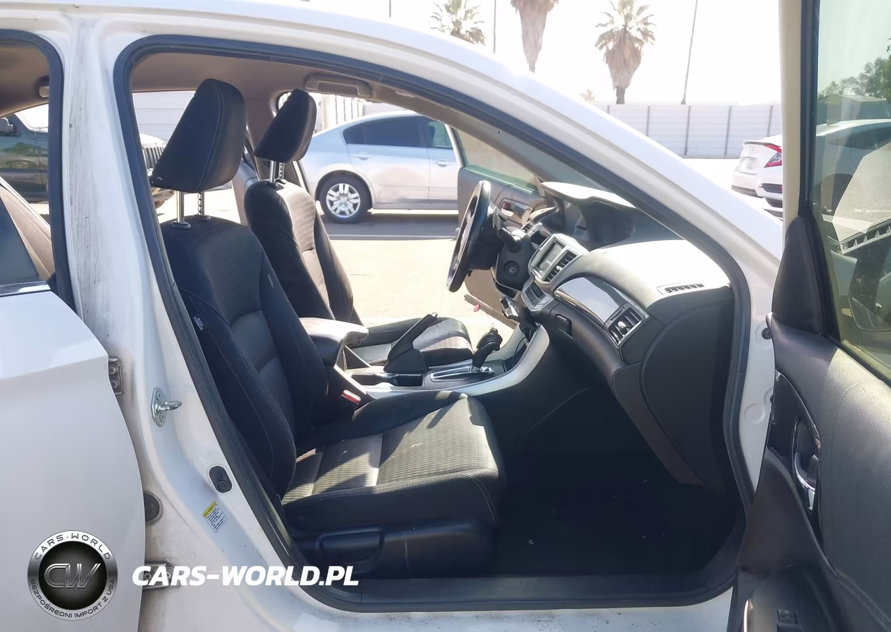 2015 Honda Accord Sport VIN:1HGCR2F5XFA145052 - 5