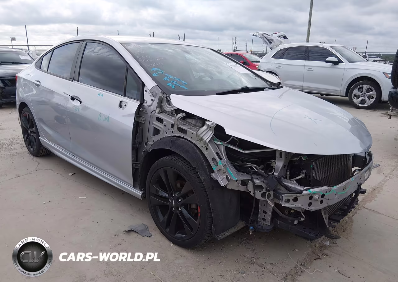 2017 Chevrolet Cruze Lt Auto – zdjęcie 1 z 17