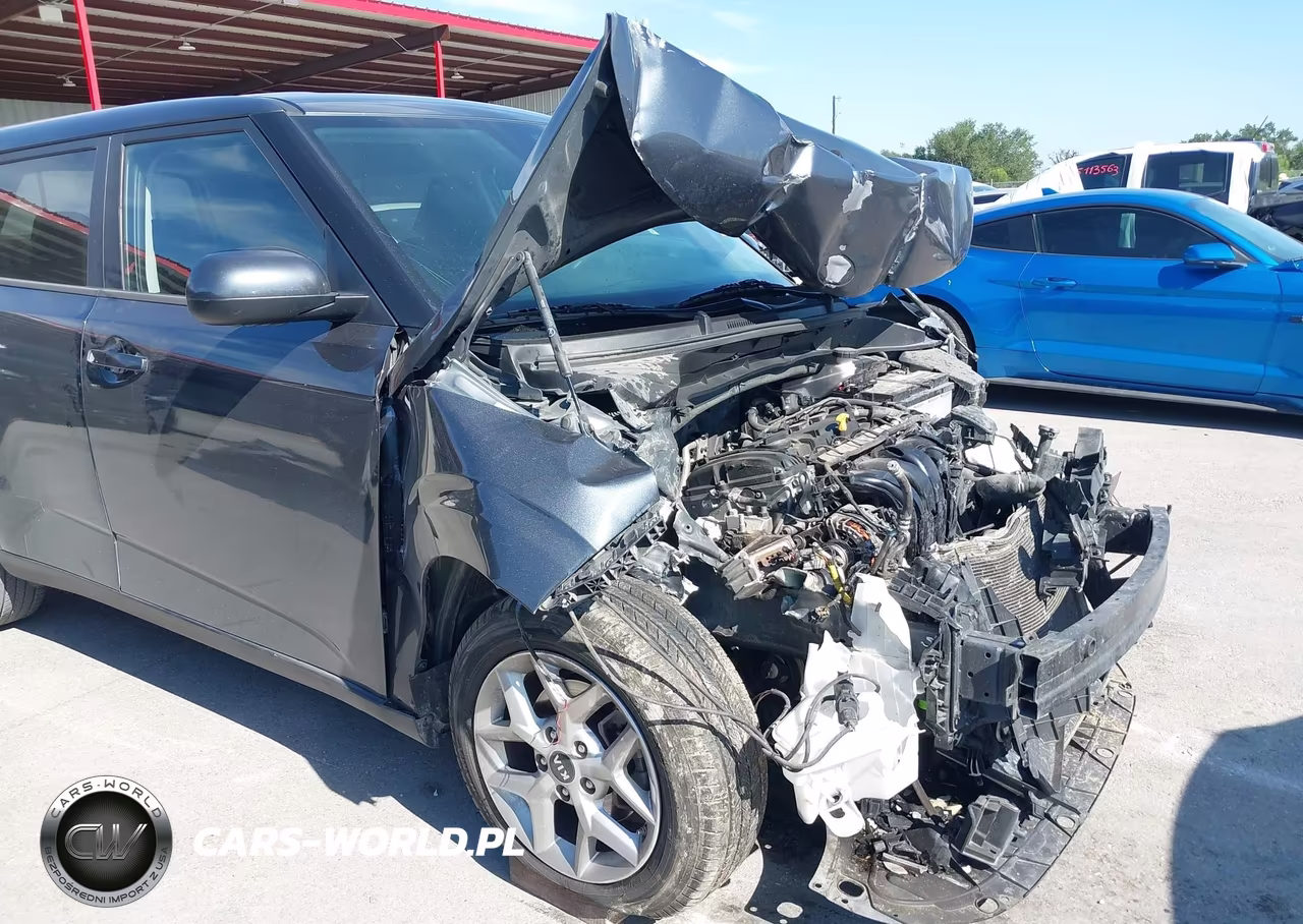 2020 Kia Soul S VIN:KNDJ23AUXL7720368 - 18