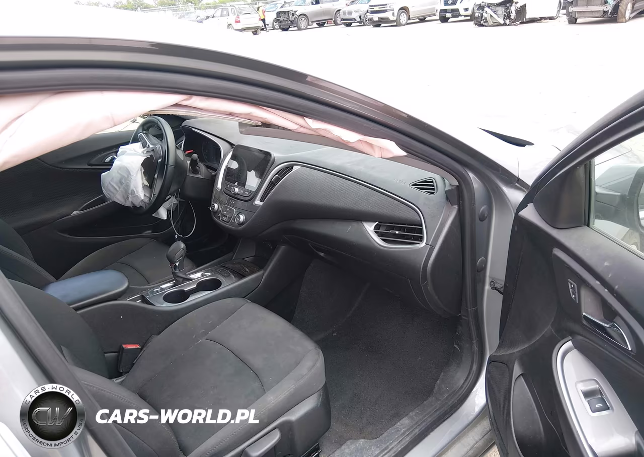 2025 Chevrolet Malibu Fwd Rs VIN:1G1ZG5ST7SF103643 - 5