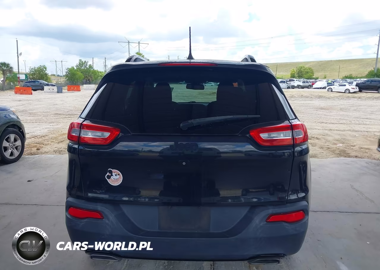 2016 Jeep Cherokee Altitude VIN:1C4PJLCSXGW179374 - 16