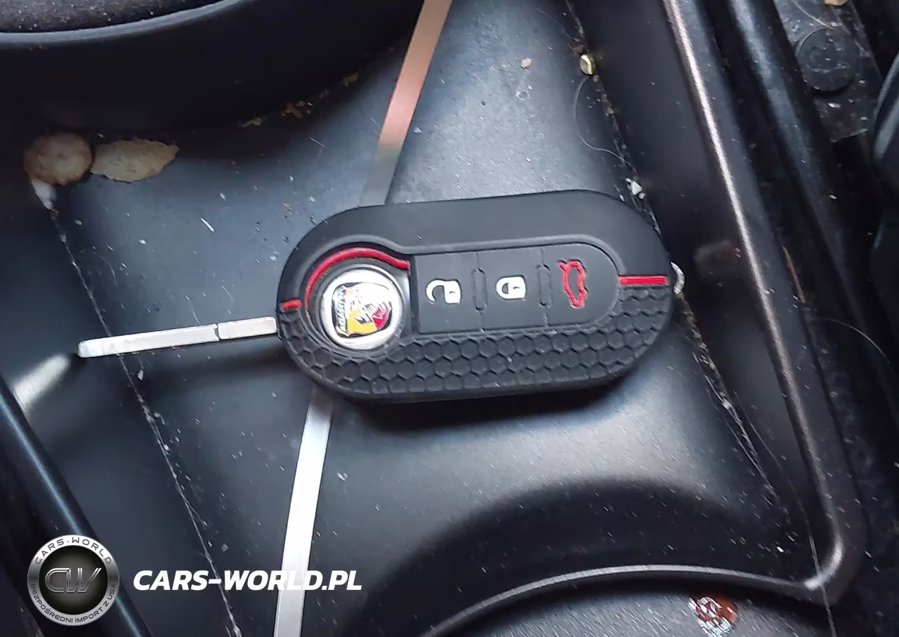 2013 Fiat 500C Abarth VIN:3C3CFFJH3DT666950 - 11