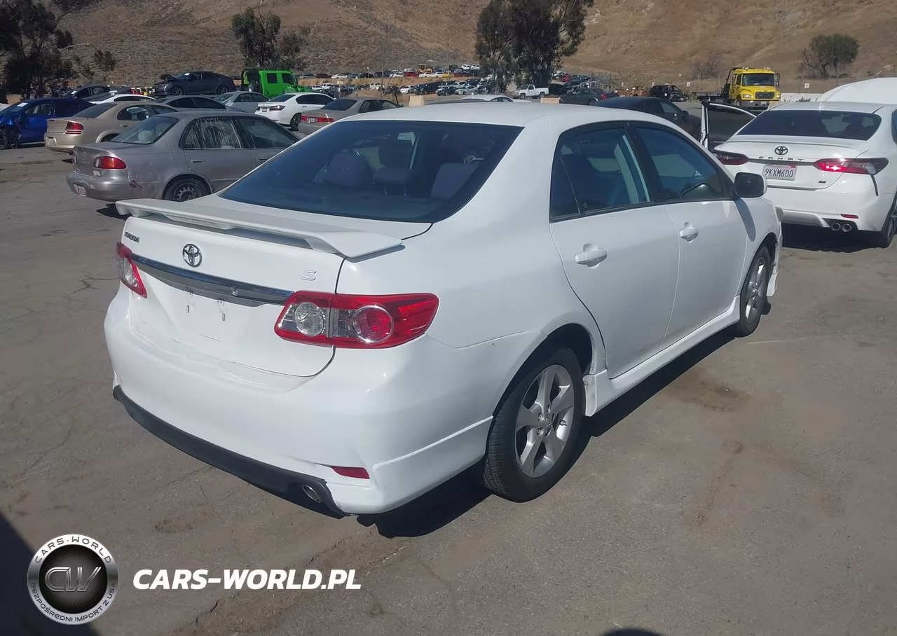2013 Toyota Corolla S VIN:5YFBU4EE4DP217166 - 4