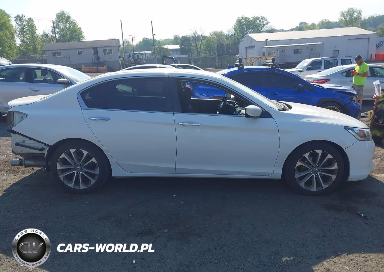 2015 Honda Accord Sport VIN:1HGCR2F54FA020550 - 13