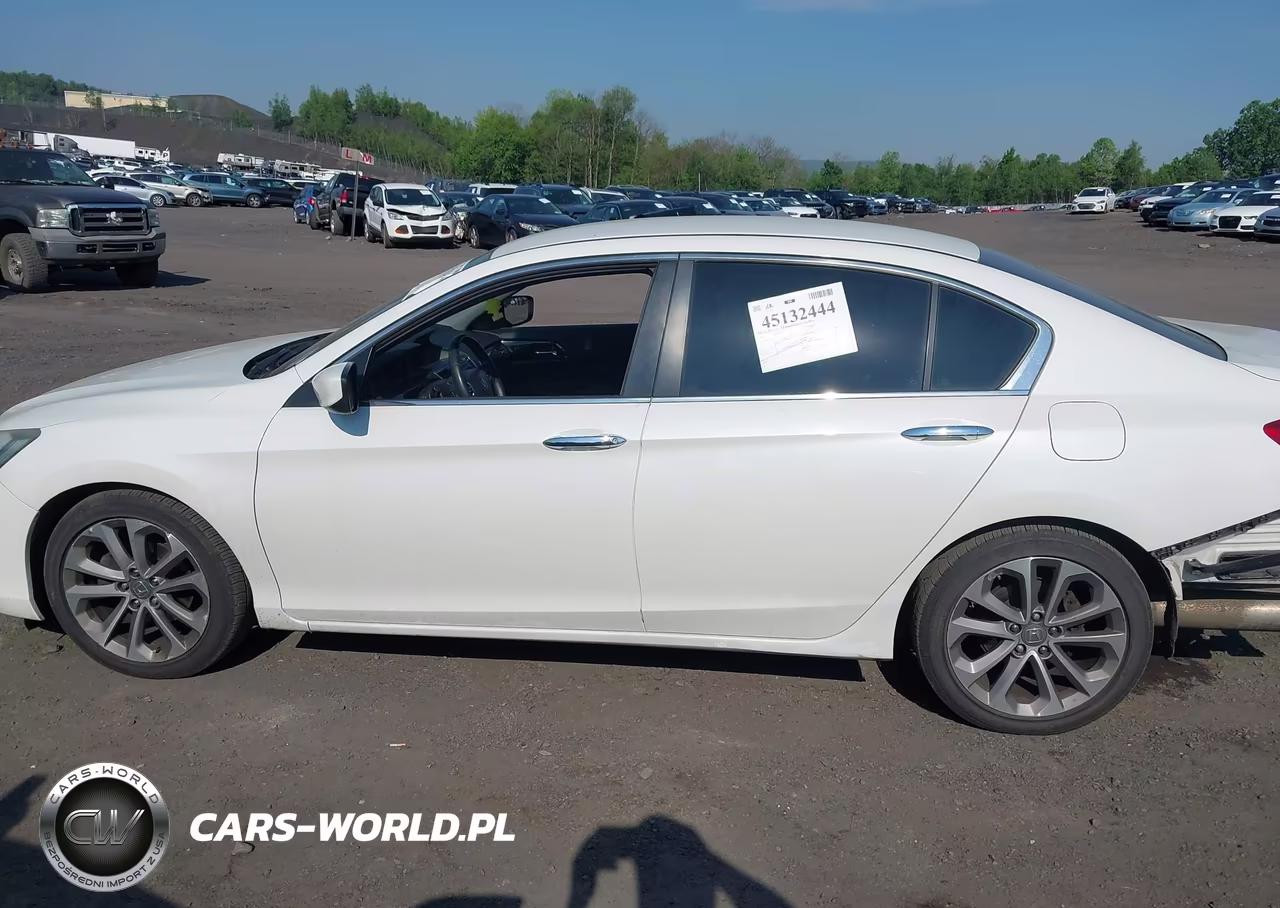 2015 Honda Accord Sport VIN:1HGCR2F54FA020550 - 14