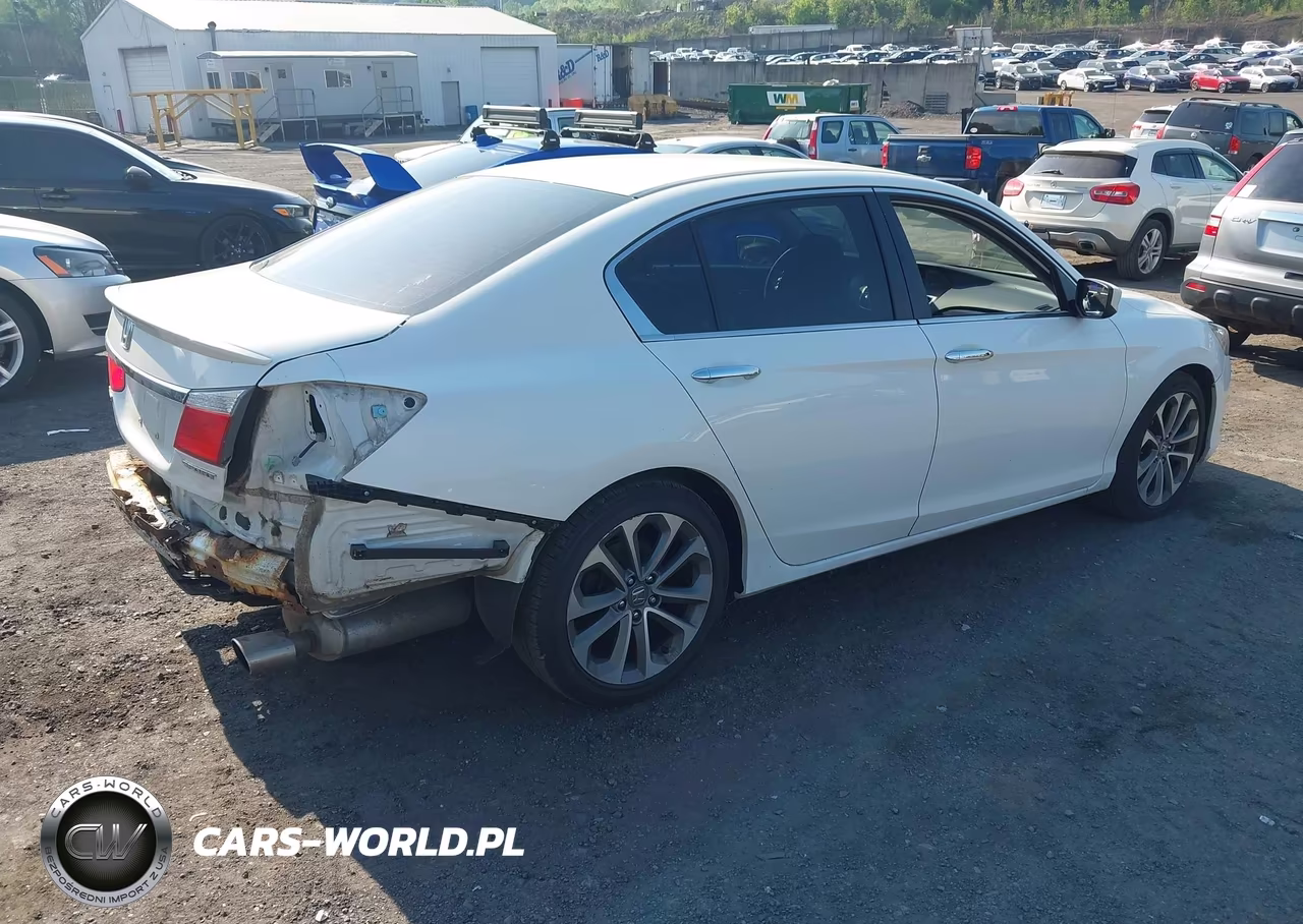2015 Honda Accord Sport VIN:1HGCR2F54FA020550 - 4
