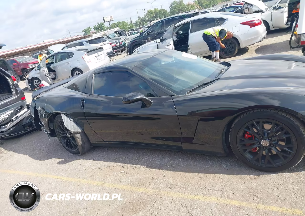 2011 Chevrolet Corvette VIN:1G1YE2DW0B5100130 - 14