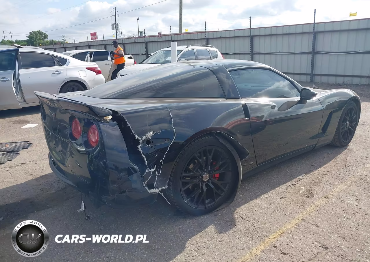 2011 Chevrolet Corvette VIN:1G1YE2DW0B5100130 - 4