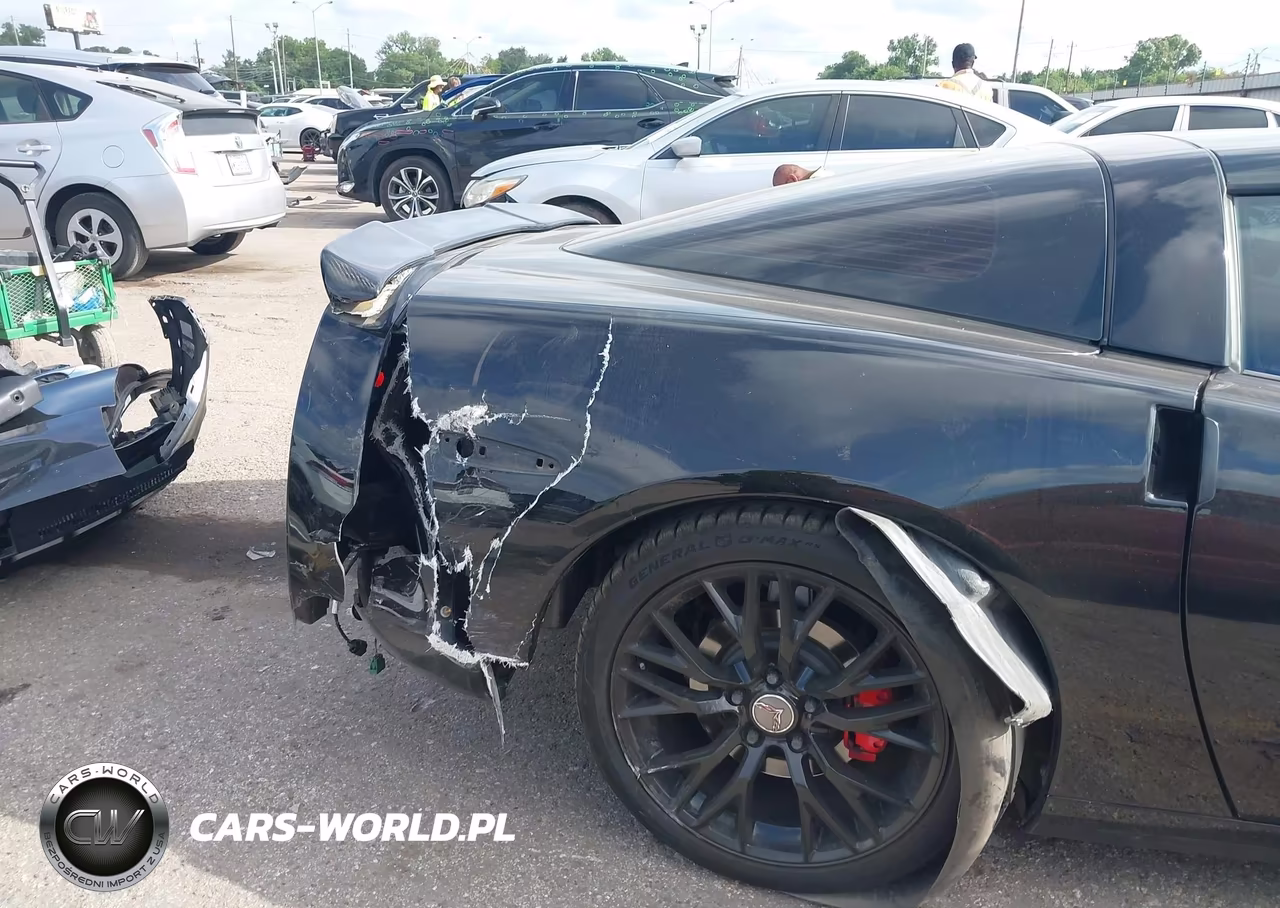 2011 Chevrolet Corvette VIN:1G1YE2DW0B5100130 - 6