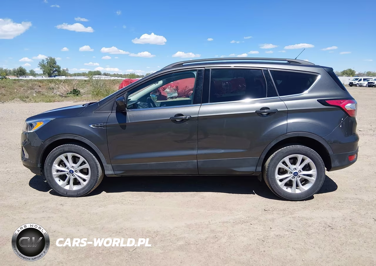 2018 Ford Escape Se VIN:1FMCU9GD5JUD31063 - 14