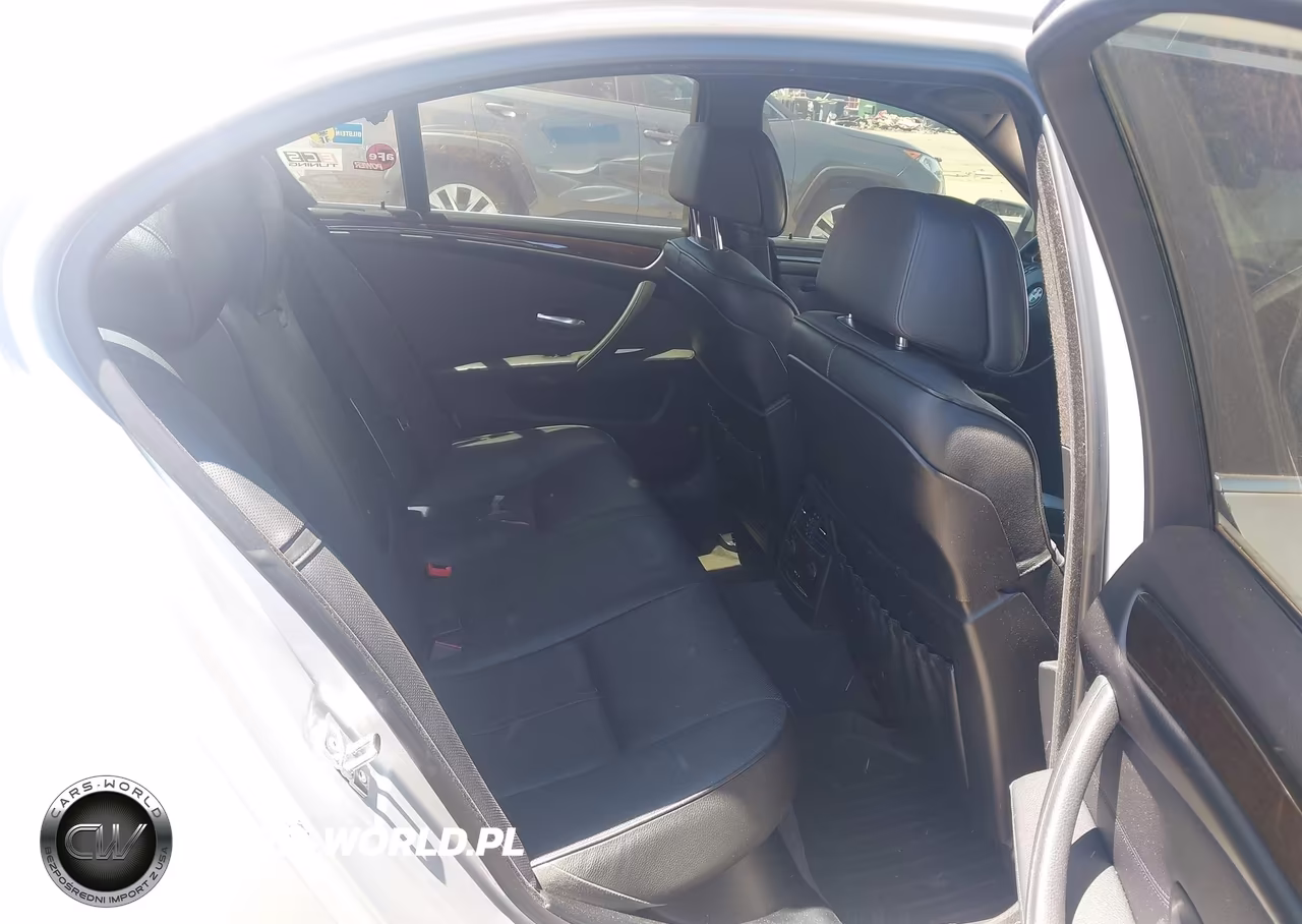 2009 BMW 535I VIN:WBANW13559C160708 - 8