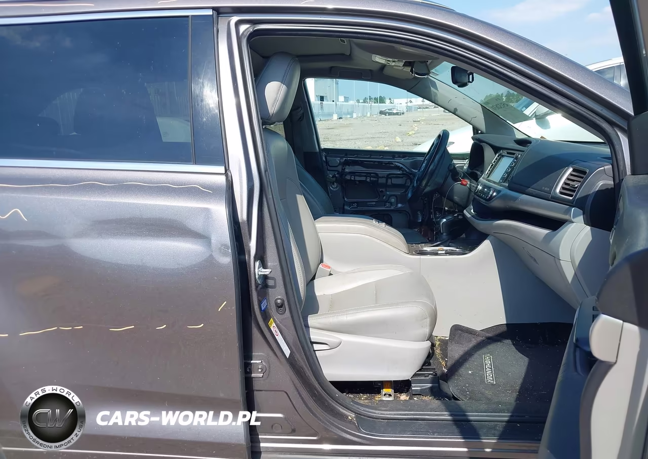 2016 Toyota Highlander Xle V6 VIN:5TDKKRFH6GS155759 - 5