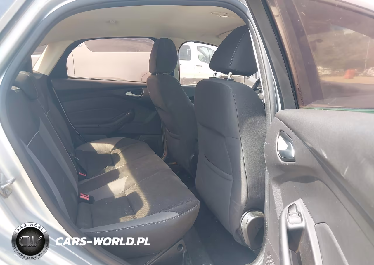 2014 Ford Focus Se VIN:1FADP3F21EL293409 - 8
