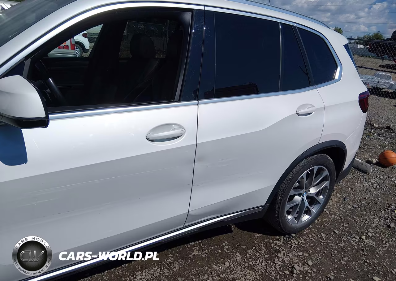 2019 BMW X5 xDrive40I VIN:5UXCR6C54KLL11329 - 6