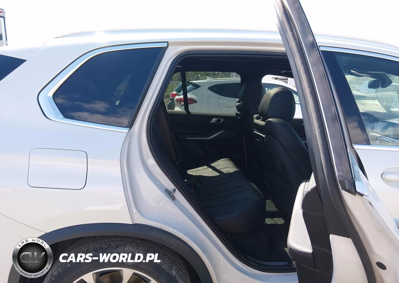 2019 BMW X5 xDrive40I VIN:5UXCR6C54KLL11329 - 8
