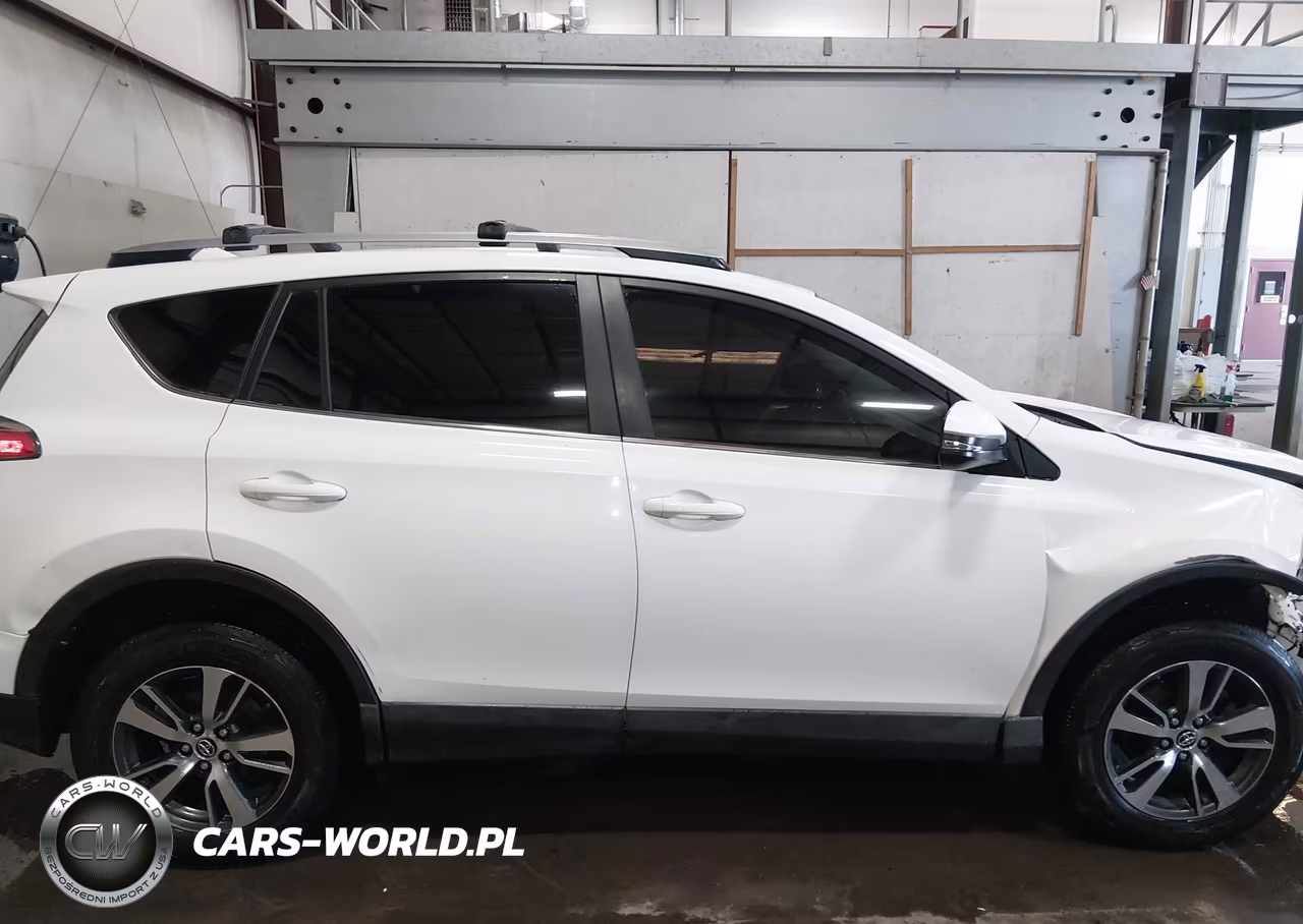 2018 Toyota Rav4 Xle VIN:JTMRFREV7JJ189806 - 14