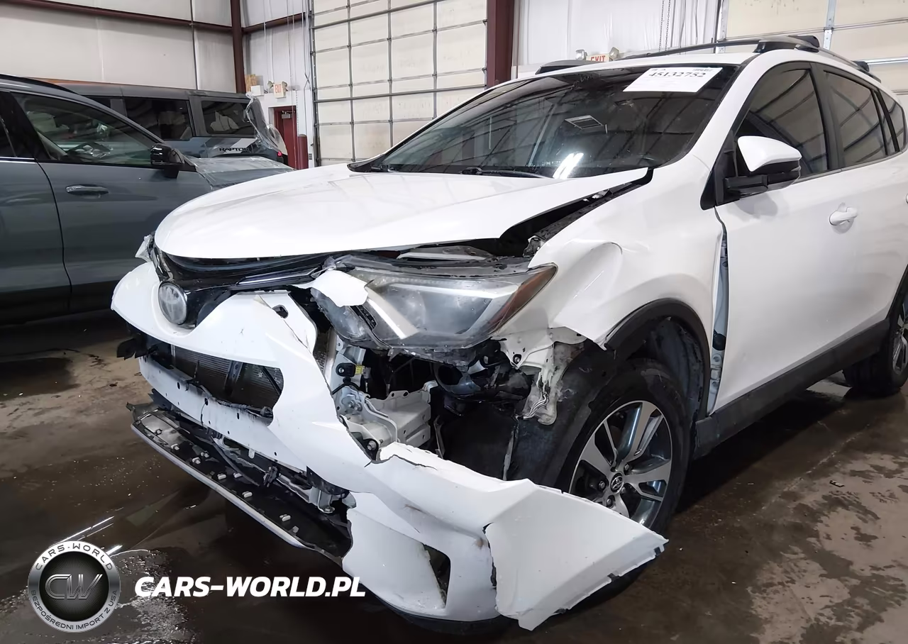2018 Toyota Rav4 Xle VIN:JTMRFREV7JJ189806 - 6
