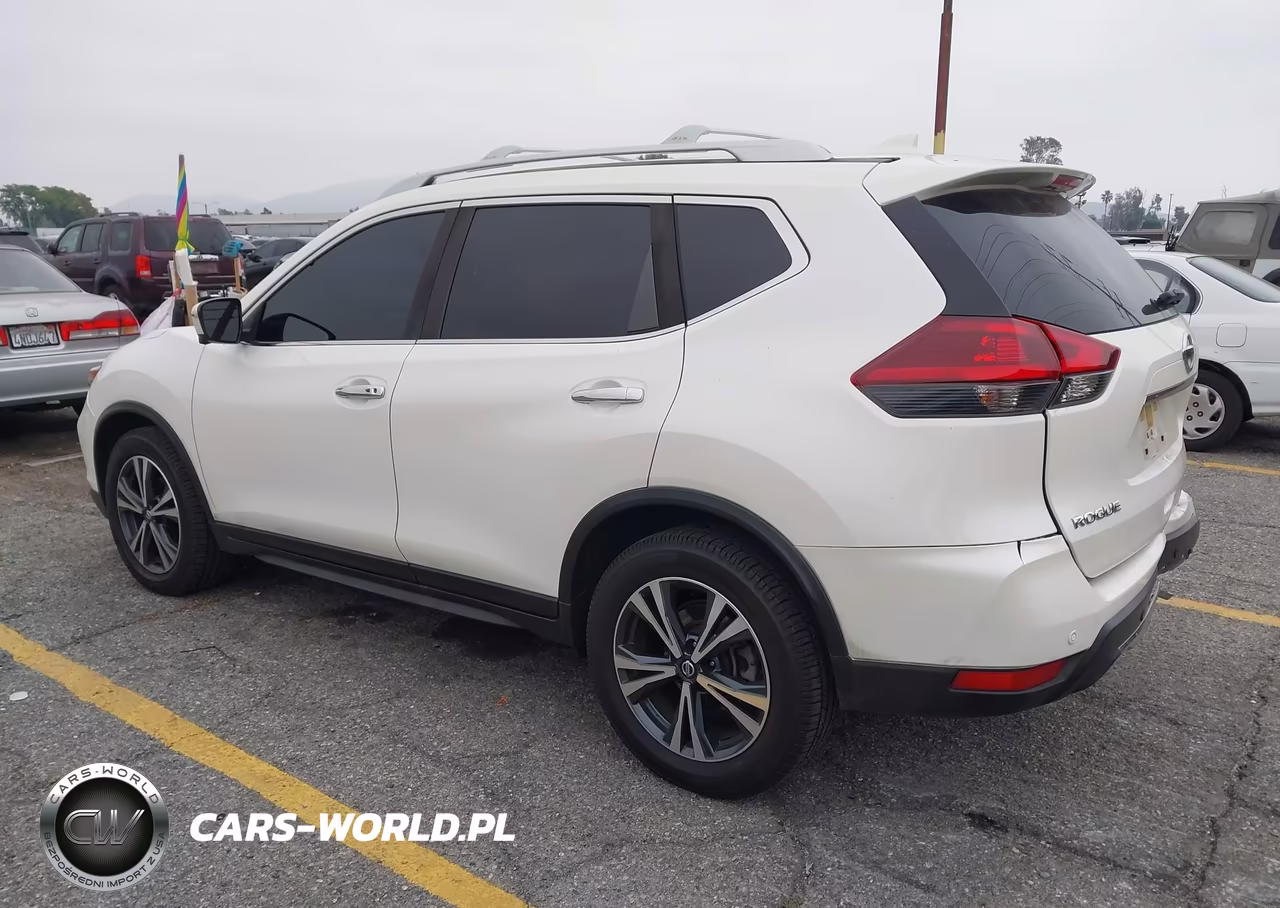 2020 Nissan Rogue Sv Fwd VIN:JN8AT2MT8LW032938 - 3