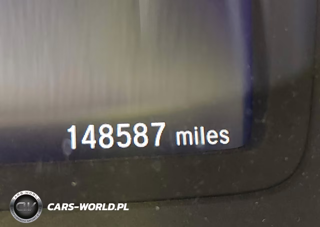 2018 Honda Odyssey Elite VIN:5FNRL6H90JB063977 - 16